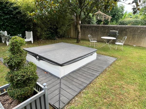 Marciac (32) ELEGANTE MAISON DE MAITRE, sans travaux, avec maison d'artistes ou gîte, parc séculaire clos de murs