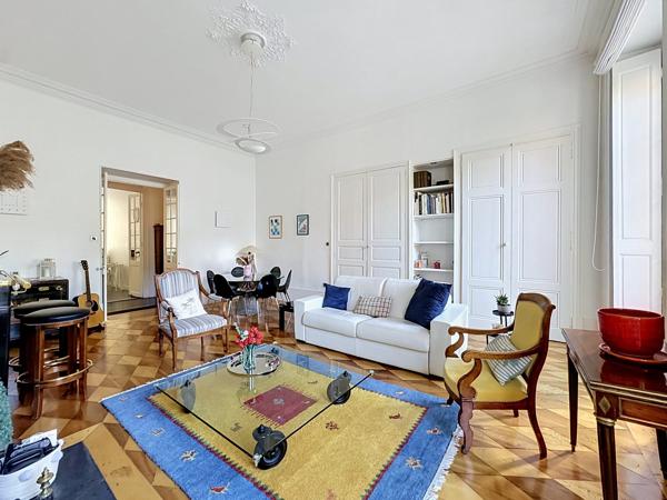 À VENDRE – HYPER-CENTRE – T4 DE 139 M² – HÔTEL DE LA CITÉ
