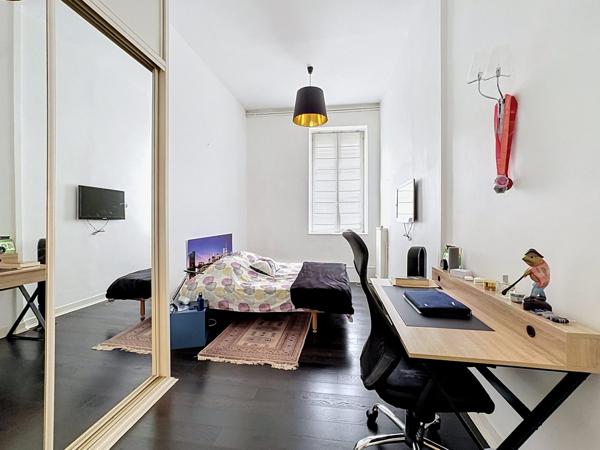 À VENDRE – HYPER-CENTRE – T4 DE 139 M² – HÔTEL DE LA CITÉ