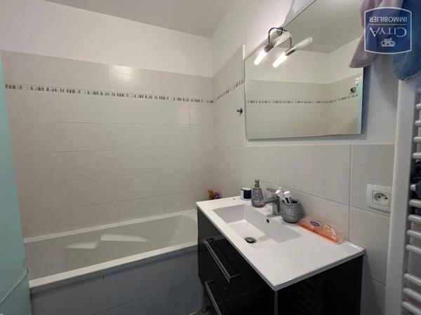 Appartement à louer 4 pièces 79.48m²