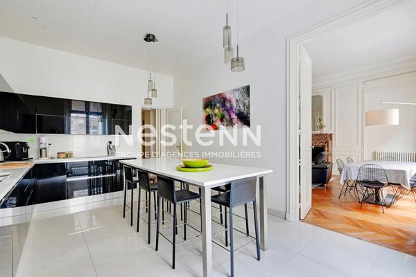 EXCLUSIVITÉ - Parc Monceau - Appartement 4 pièces de 133.18 m2 - Ascenseur - Cave - Gardien - Immeuble de Grand Standing