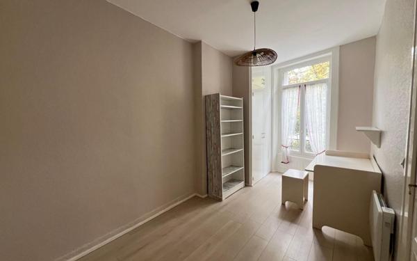 Appartement à louer    2 pièces • 33,12 m2 Saint-Étienne