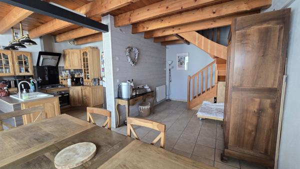 Maison  5 pièce(s)  3 chambre(s)  110 m²