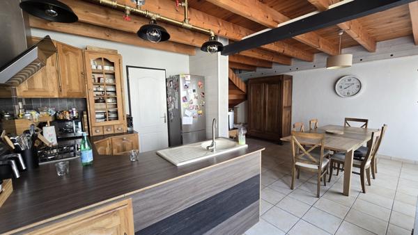 Maison  5 pièce(s)  3 chambre(s)  110 m²