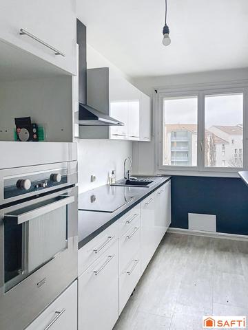 Appartement de 1980 - T3 - 2 chambres - RER C - Ecoles - Tout à pieds - aucun travaux