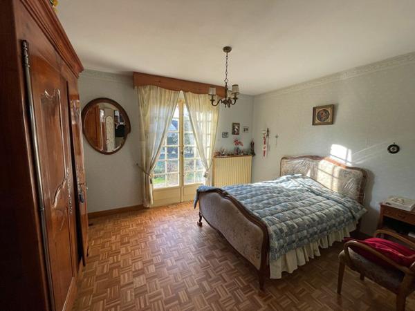 Maison à vendre    6 pièces •  Nogent-le-Rotrou