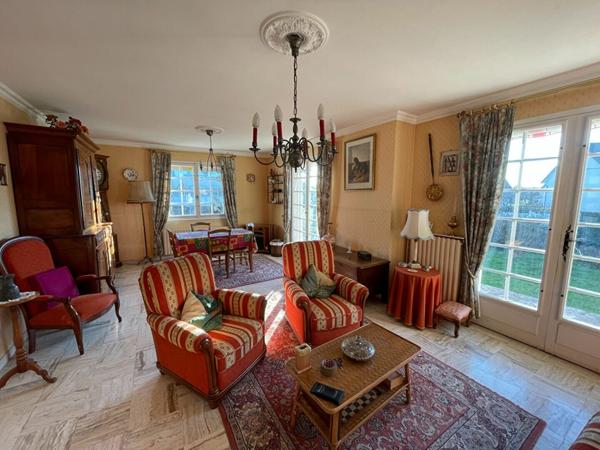 Maison à vendre    6 pièces •  Nogent-le-Rotrou