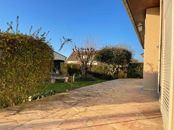 Maison à vendre    6 pièces •  Nogent-le-Rotrou