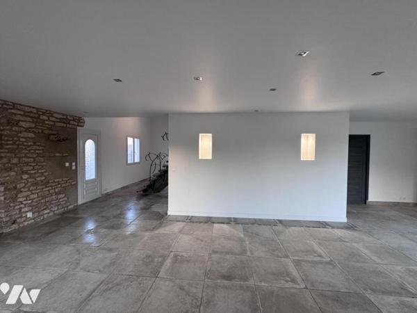 79410 ECHIRE - VILLA RECENTE DE 170m² sur terrains de 926m²