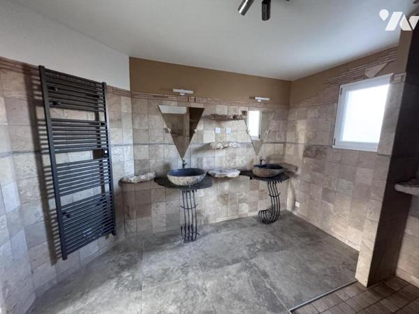 79410 ECHIRE - VILLA RECENTE DE 170m² sur terrains de 926m²