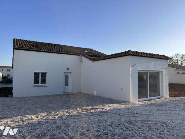 79410 ECHIRE - VILLA RECENTE DE 170m² sur terrains de 926m²