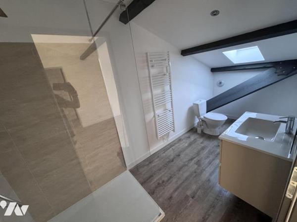 79410 ECHIRE - VILLA RECENTE DE 200m² sur terrain de 926m² (divisible)
