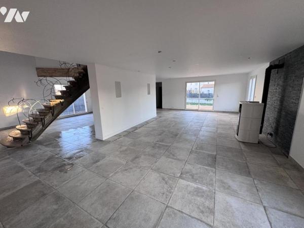 79410 ECHIRE - VILLA RECENTE DE 170m² sur terrains de 926m²