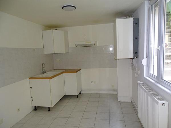 Immeuble Moirans En Montagne 8 pièce(s) 170 m2