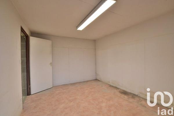 Grange 6 pièces de 410 m² à Esvres (37320)