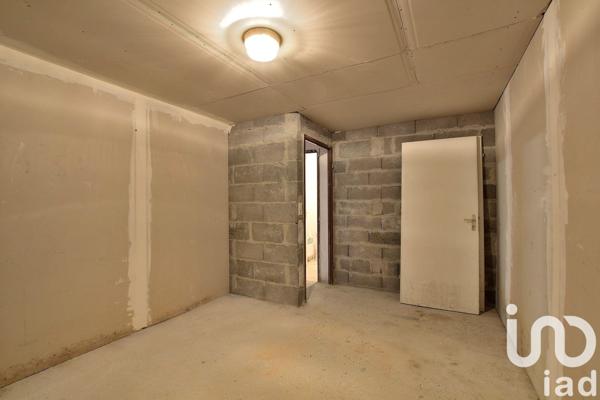 Grange 6 pièces de 410 m² à Esvres (37320)