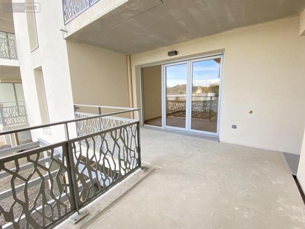 Appartement à louer à Avrillé dans le Maine-et-Loire (49240), ref : 49031-L155