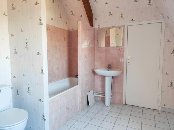 Appartement à vendre    6 pièces • 145 m2 Noyon