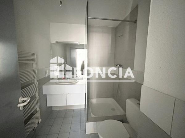 Location Appartement 3 pièces 75 m² - 132 PLACE CHARLES ALBERT Sallanches 74700