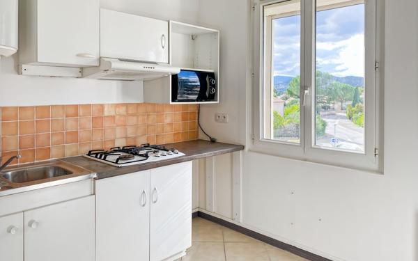 Appartement à vendre    3 pièces • 50,68 m2 Oraison