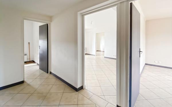 Appartement à vendre    3 pièces • 50,68 m2 Oraison