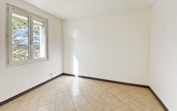 Appartement à vendre    3 pièces • 50,68 m2 Oraison