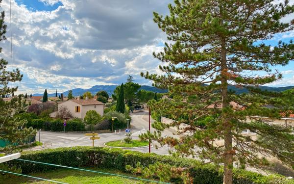 Appartement à vendre    3 pièces • 50,68 m2 Oraison