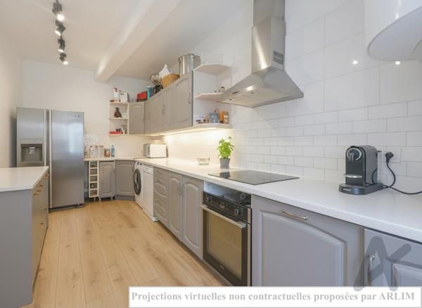 Maison de village, 4 pièces, 91 m2 à Bessenay