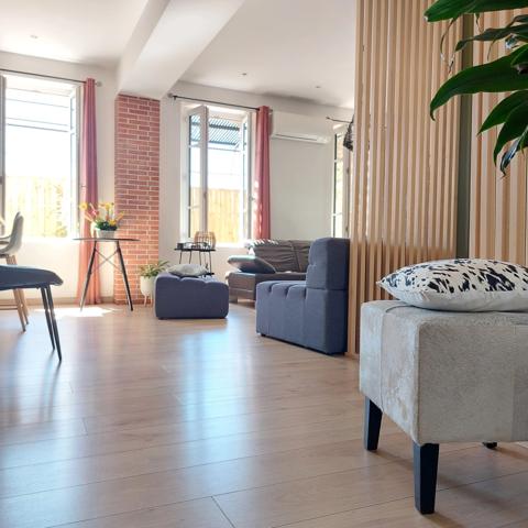 Dpt Tarn et Garonne (82), à vendre MONTAUBAN maison P6 de 185 m² -Avec terrasse et garage deux voitures