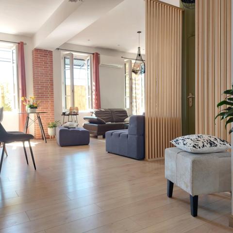 Dpt Tarn et Garonne (82), à vendre MONTAUBAN maison P6 de 185 m² -Avec terrasse et garage deux voitures