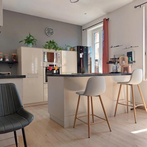 Dpt Tarn et Garonne (82), à vendre MONTAUBAN maison P6 de 185 m² -Avec terrasse et garage deux voitures