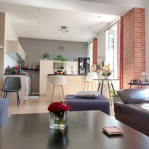 Dpt Tarn et Garonne (82), à vendre MONTAUBAN maison P6 de 185 m² -Avec terrasse et garage deux voitures