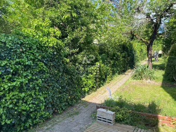Maison individuelle 140 m² 5 pièces avec jardin - secteur Lycée International Saint Germain en Laye Loyer 3 480 €/mois **  - Référence  18138