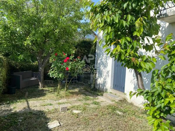 Maison individuelle 140 m² 5 pièces avec jardin - secteur Lycée International Saint Germain en Laye Loyer 3 480 €/mois **  - Référence  18138