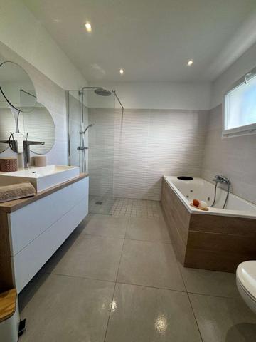 Très belle maison T4 de 126m2 avec piscine et garage