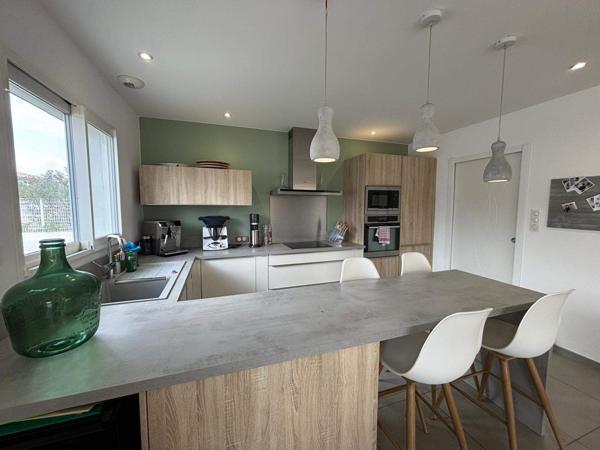 Très belle maison T4 de 126m2 avec piscine et garage