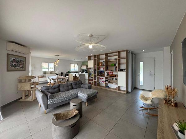 Très belle maison T4 de 126m2 avec piscine et garage