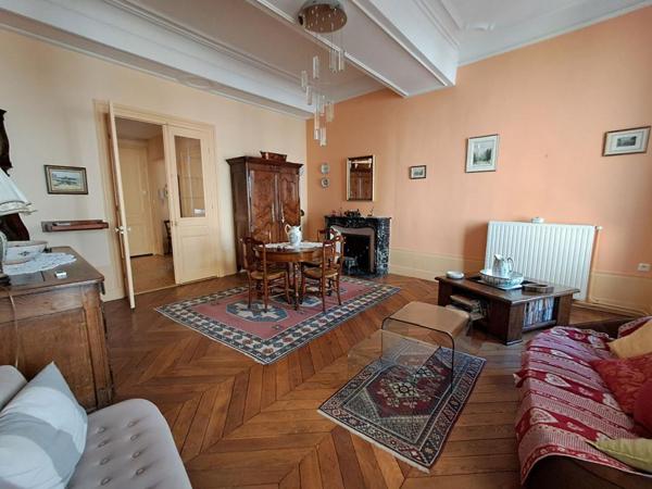 Appartement  6 pièce(s) 169 m2