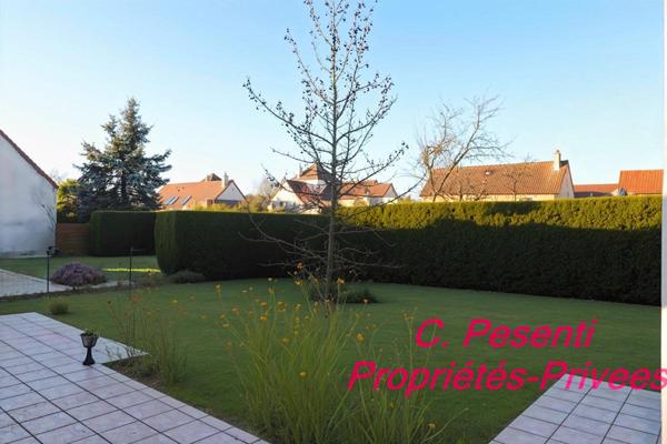 Maison Montevrain 6 pièce(s) 118 m2 avec atelier et abri de jardin