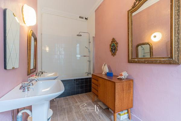 Appartement 6 pièces - 188 m² Exclusivité efficity