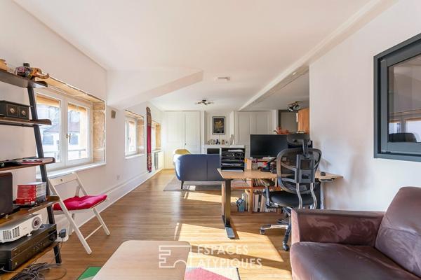 Appartement familial en dernier étage à proximité des quais de Saône