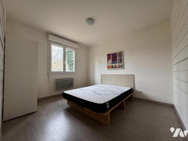 Ensemble immobilier au cœur des bois avec piscine