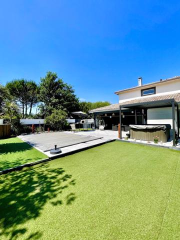 Superbe maison sur belle parcelle avec piscine, au calme