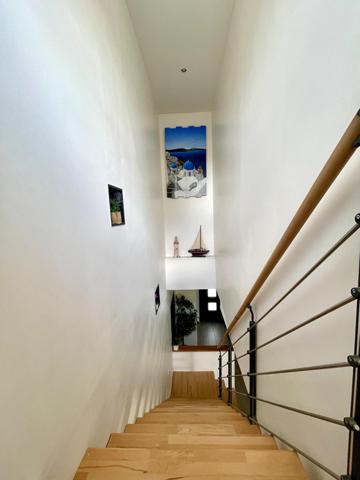 Superbe maison sur belle parcelle avec piscine, au calme