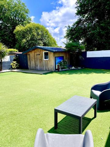 Superbe maison sur belle parcelle avec piscine, au calme