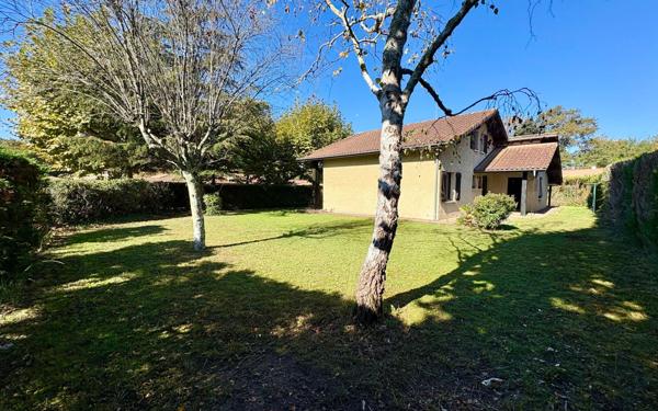 Maison à vendre    6 pièces • 120 m2 Saint-Vincent-de-Tyrosse