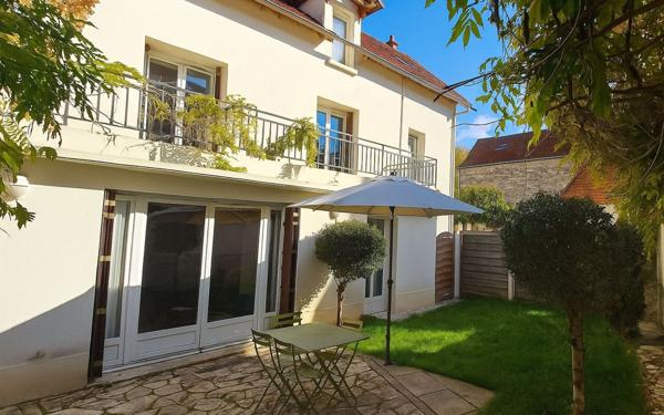 Maison à vendre    5 pièces •  Chambourcy