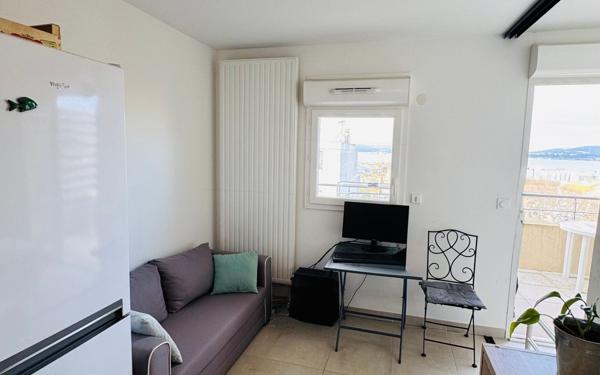 Appartement à vendre    2 pièces • 24,90 m2 Sète