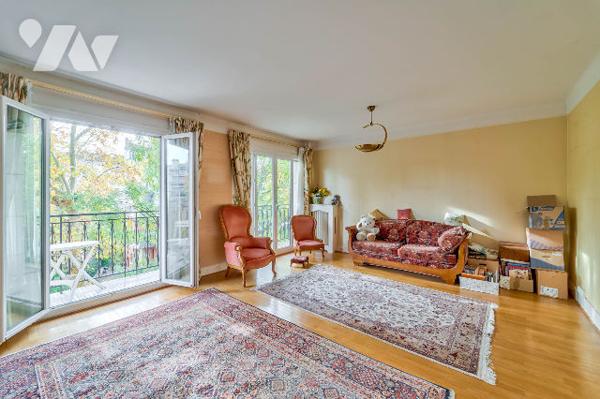 Charenton-le-Pont : 4 pièces avec balcons et parking