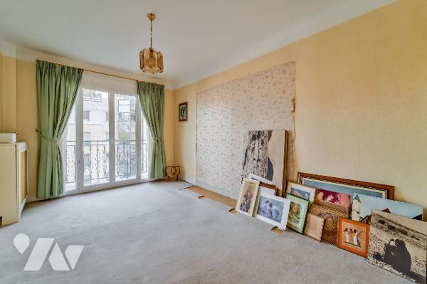 Charenton-le-Pont : 4 pièces avec balcons et parking